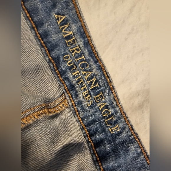 American Eagle Tomgirl Bermuda Stretch Denim Shorts Size US18 - Picture 4 of 7